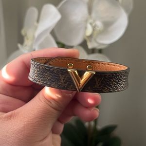 LV bracelet